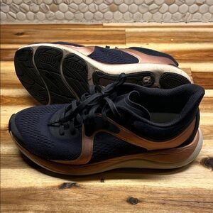 Lululemon Women’s Chargefeel Workout Low Athletic Shoes 8 Navy Rose Gold
